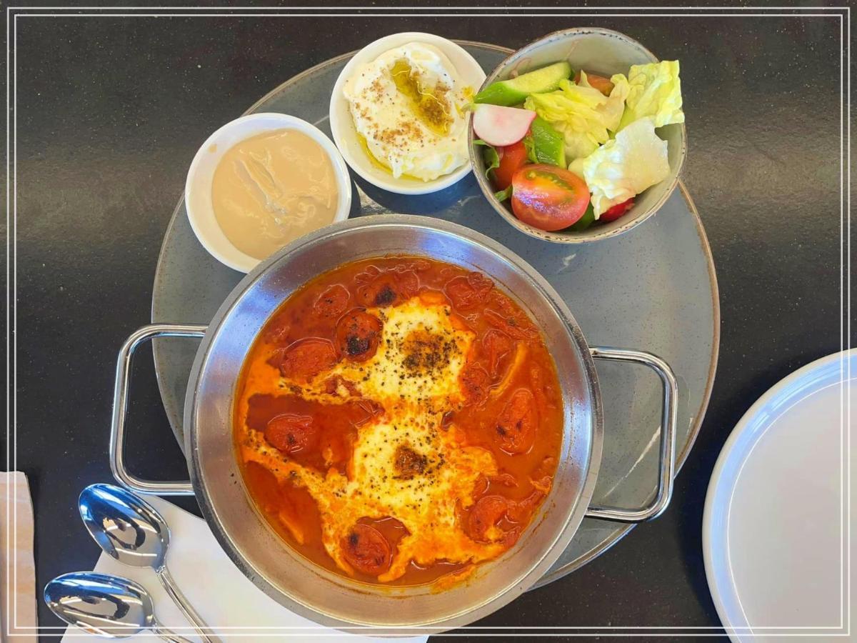 Beach Boutique Hotel And Spa By Tlv Hotels Tel Aviv Bagian luar foto